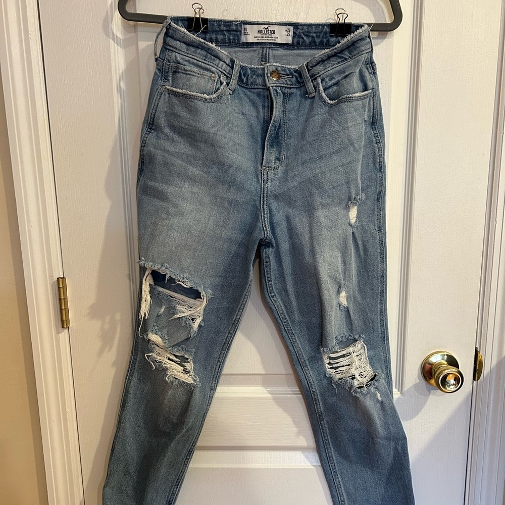Hollister curvy high rise mom jeans